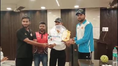 टीकमगढ़: सेपकटकरा एसोसिएशन द्वारा अमन दुबे निजी होटल में प्रेस कॉन्फ्रेंस में आधिकारिक रूप से जिला कोच नियुक्त