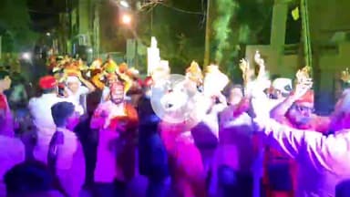 खंडवा नगर: चालीहा महोत्सव समाप्ति पर निकली मटकी यात्रा, सिंधी समाज के लोग हुए शामिल
