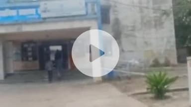 विभूतिपुर: विभूतिपुर में रविवार को बाइक और दूध वैन की टक्कर, बाइक सवार गंभीर रूप से घायल, इलाज जारी