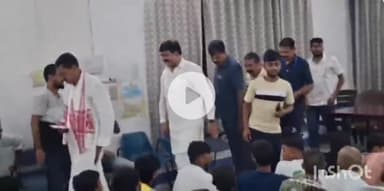 भभुआ: शहर के डॉक्टर भीमराव अंबेडकर छात्रावास का निरीक्षण मंत्री जामा खां ने किया, दिए आवश्यक दिशा-निर्देश