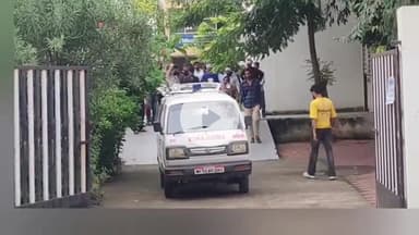 खंडवा नगर: बजरंग दल कार्यकर्ता शशांक जोशी का शव घर पहुंचा, बुरहानपुर में मूर्ति लाते समय हुई दुर्घटना में हुई थी मौत