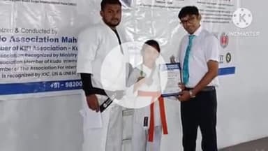 हिंगणघाट: खंडाळा (लोणावळा) येथे महाराष्ट्रस्टेट लेवल कुडो कॉम्पिटिशन स्पर्धेत शहरातील तणुश्री वाघमारे सिल्वर मेडल घेत चमकली