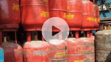 तिल्दा: तिल्दा नेवरा के सिंधी कैंप में अवैध गैस रिफिलिंग का मामला सामने आया, धड़ल्ले से चल रहा यह गोरख धंधा