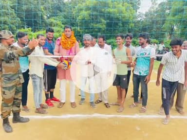 सुल्तानपुर: खोखीपुर में वॉलीबॉल प्रतियोगिता का हुआ फाइनल मैच, सुल्तानपुर ने अलीगंज को हराकर जीता खिताब
