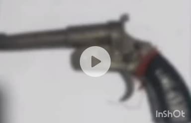 बेगूसराय: छौड़ाही थाना पुलिस ने हथियार के साथ 1 अभियुक्त को किया गिरफ्तार, एसपी ने दी जानकारी