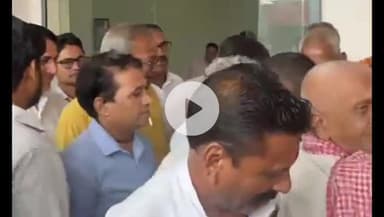 करौली: ट्रक यूनियन पर पूर्व विधायक हंसराम गुर्जर की पुण्यतिथि मनाई गई, श्रद्धांजलि सभा में MLA दर्शन सिंह गुर्जर रहे मौजूद