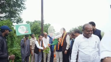 जगदलपुर: बोधघाट थाना के पास करकापाल मार्ग में वन विभाग ने वृहद पौधारोपण कार्यक्रम का आयोजन किया, सांसद और विधायक रहे शामिल