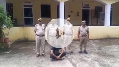 करौली: हत्या के मामले में फरार आरोपी को मासलपुर गेट के बाहर हयात कॉलोनी से कोतवाली पुलिस ने किया गिरफ्तार