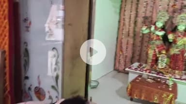 कन्नौज: मथुरा से लौटी महिला भक्त ने कन्नौज में राधाकृष्ण के लिए किए दर्शन, जानिए श्री बांकेबिहारी राधाकृष्ण मंदिर कहाँ है