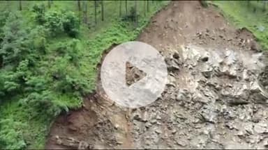 डुंडा: नलूणा के पास गंगोत्री राजमार्ग पर 12 घंटे बाद भी वाहनों की आवाजाही नहीं हो पाई शुरू, पहाड़ी से लगातार हो रहा भूस्खलन