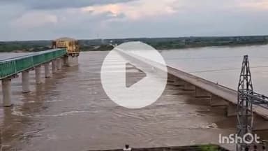 धौलपुर: चंबल नदी का जलस्तर अब कम होने लगा, फिर भी खतरे के निशान से 5.81 मीटर ऊपर बह रही है