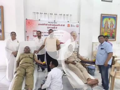 सुल्तानपुर: डॉक्टर आरके मिश्रा ने कहा, रक्तदान से शरीर में कमजोरी नहीं होती, ब्रह्मकुमारी संस्था ने किया रक्तदान शिविर का आयोजन