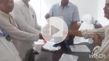 अरवल: जिले के प्राथमिक शिक्षक संघ (गोप गुट) ने डीईओ को सौंपा मांगों का ज्ञापन