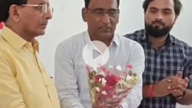 सुल्तानपुर: सुलतानपुर के मोतिगरपुर में युवा कल्याण विभाग की पहल, 23 मंगल दलों को मिली खेल सामग्री, फुटबॉल से लेकर चेस तक का सामान