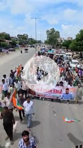 दौसा: #दौसा_शहर.....

#अमर_शहीद_प्रहलाद_सिंह  जिला स्पेशल टीम राज. पुलिस  तिरंगा यात्रा, निकला