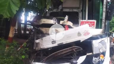 सासाराम: पटना से सासाराम आ रही भोले शंकर बस ट्रक से टकराई, दर्जनों लोग हुए घायल