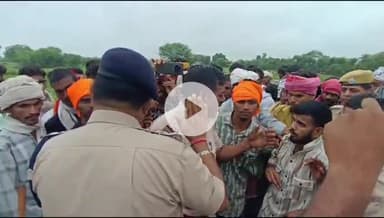 बांसवाड़ा: सदर थाना क्षेत्र स्थित गुलाबपुरा गांव में नहर में पड़ा मिला व्यक्ति का शव, पुलिस ने मोर्चरी में रखवाया