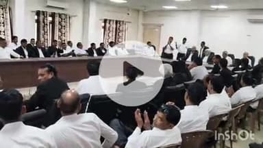 दौसा: जिला अभिभाषक संघ के सभागार में एडवोकेट और लालसोट तहसीलदार प्रकरण को लेकर वकीलों की बैठक हुई आयोजित