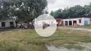 बल्दीराय: कंपोजिट विद्यालय पीरो सरैया में अधिकारियों ने टेंट लगाकर की सरकारी राशन की दुकान की जांच