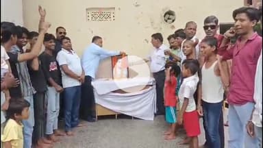 गया टाउन सीडी ब्लॉक: गया के शमीर तकिया के महादलित टोला में भाजपा किसान मोर्चा के द्वारा पूर्व सीएम स्व.बीपी मंडल की मनाई गई जयंती