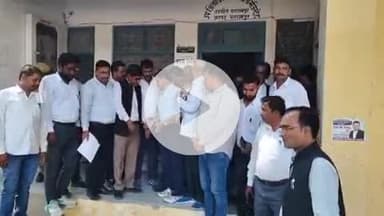 बलरामपुर: जिले में किसानों को यूरिया न मिलने से नाराज अधिवक्ताओं ने सदर एसडीएम को सौंपा ज्ञापन, कालाबाजारी पर रोक लगाने की मांग की