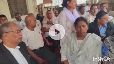 मुंगेर: केलाबाड़ी में न्यायाधीश समेत कई गणमान्य लोगों ने अधिवक्ता स्वर्गीय रणजीत सिंह को दी अंतिम विदाई