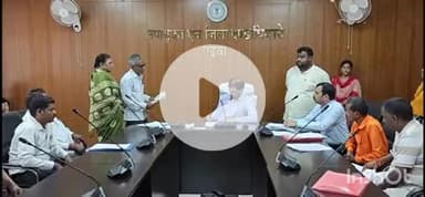 गढ़वा: उपायुक्त ने किया जनता दरबार का आयोजन, आमजनों की समस्याएं सुनकर दिए आवश्यक निर्देश