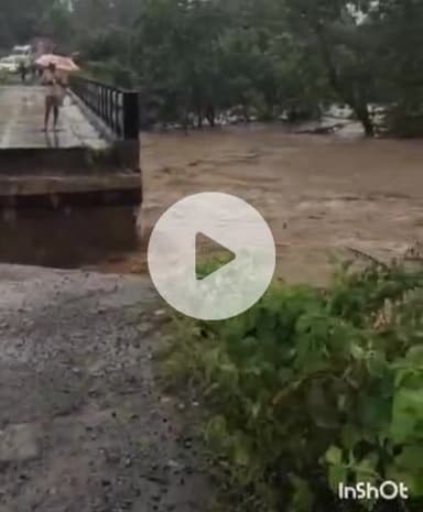 दंतेवाड़ा: गीदम-जगदलपुर मार्ग नेशनल हाइवे 63 पर बागमुंडी पनेडा में पुल हुआ क्षतिग्रस्त, मार्ग हुआ अवरुद्ध