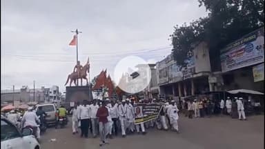 भोकरदन: खासदार सुप्रिया सुळेंच्या वक्तव्याचा निषेध करत उपविभागीय अधिकारी कार्यालयात हजारो वारकरी संप्रदायाच्या नागरिकांचे निवेदन