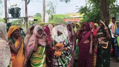 रायसेन: ग्राम सांतरा की महिलाओं ने कलेक्टर से अवैध शराब बिक्री बंद कराने की मांग की #Ja samasya