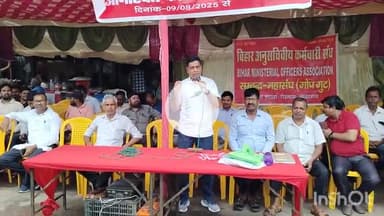 सासाराम: सासाराम गोप गुट के कर्मचारियों ने 18वें दिन भी अपनी हड़ताल जारी रखी