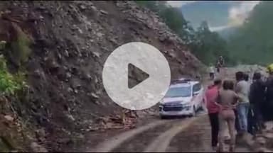 भटवाड़ी: नलूणा के पास गंगोत्री राजमार्ग को 36 घंटे बाद वाहनों की आवाजाही के लिए खोला गया, लोगों ने ली राहत की सांस