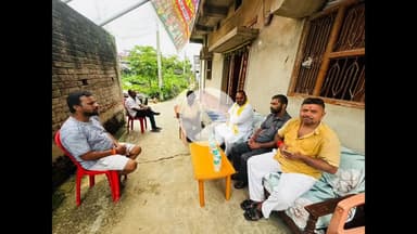 नबीनगर: कोईरीडीह में मृतक के परिजनों से मिले लोजपा नेता प्रमोद कुमार सिंह, दी सांत्वना