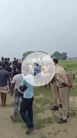 मड़ियाहू: रामपुर थाना क्षेत्र के बनीडीह गांव में बुद्ध और अंबेडकर की प्रतिमा तोड़े जाने से गांव में तनाव