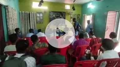 गुमला: थाना में मासिक थाना दिवस आयोजित, भूमि विवाद के 86 में से 38 मामलों का त्वरित निष्पादन