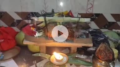 बाढ़: बाढ़ में धूमधाम से मनाया गया तीज का त्यौहार, महिलाओं ने कहा- पार्वती ने सबसे पहले किया था ये व्रत