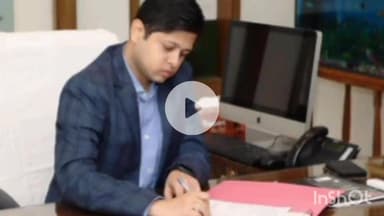 दुर्ग: पेट्रोल पंप संचालक लगाएंगे बोर्ड 'नो हेलमेट नो पेट्रोल', जिला दंडाधिकारी अभिजीत सिंह ने किया लागू