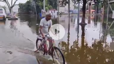 बाढ़: बाढ़ के अस्पताल परिसर में जलजमाव, जदयू नेता ने नगर परिषद और प्रशासन पर लगाए गंभीर आरोप