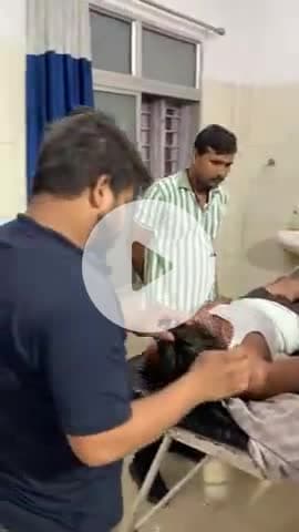 टीकमगढ़: धजरई तिगैला के पास गाय से टकराकर बाइक सवार युवक हुआ घायल, जिला अस्पताल में भर्ती