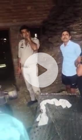 गभाना: सुमेरपुर गांव में करंट की चपेट में आकर किसान और गाय की हुई मौत, मचा हाहाकार