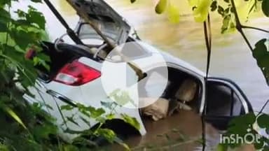 अरवल: सोन नहर में वाहन हादसे के बाद युवक लापता, लोगों ने गुस्से में रोड किया जाम