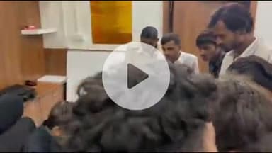 पीपलदा: इटावा क्षेत्र में लगातार हो रही चोरियों के विरोध में यूथ कांग्रेस ने जताया विरोध, उपखंड अधिकारी को दिया ज्ञापन