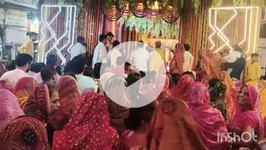 दौसा: गणेश चतुर्थी पर आज दोसा के सब्जी मंडी स्थित सिद्धिविनायक मंदिर में भक्तों का लगा तांता, कल सुबह से शुरू हुआ