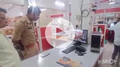 औरैया: नरायनपुर स्थित डाकघर में उपभोक्ताओं की किस्त जमा करने पहुंची एजेंट के बैग से पार हुए डेढ़ लाख रुपये