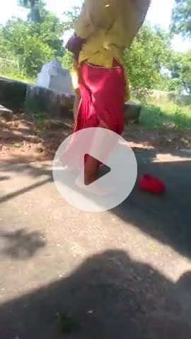 Babupur ke pujari Pramod Kumar Shruti bacchon ko Kala jang sikhate hue