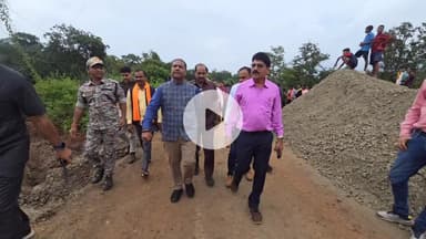 दंतेवाड़ा: अतिवृष्टि से बाधित जगदलपुर-दंतेवाड़ा-बीजापुर NH पर मरम्मत कार्य जारी, दंतेवाड़ा प्रभारी मंत्री ने किया निरीक्षण