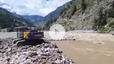 भटवाड़ी: गंगा भागीरथी नदी में बनी अस्थाई झील से मलबा हटाने का कार्य लगातार जारी