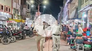 कोतमा: कोतमा में त्योहारों के दौरान शांति बनाए रखने के लिए पुलिस ने की गश्त
