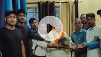 जोशियाड़ा: दंदाल्का गांव की सड़क स्वीकृत होने पर गांव के शिष्टमंडल ने विधायक गंगोत्री से मुलाकात कर जताया आभार