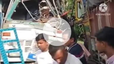नरपतगंज: चक्रदाहा के समीप एनएच पर दो ट्रकों में हुई टक्कर, चालक घायल, मौके पर पहुंची पुलिस ने ली जानकारी